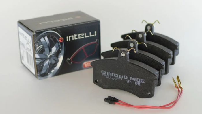 Колодки тормозные передние 2110 "DAFMI" Intelli