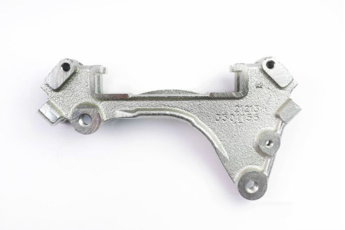 Скоба суппорта ВАЗ 2121 левая (направляющая колодок) "Flagmus"