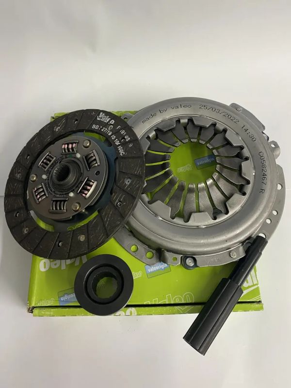 Комплект сцепления (корзина+диск+подшипник) 2106 лепестковая "VALEO"