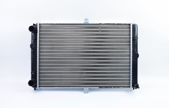 Радиатор охлаждения двигателя 21082 (инжектор) "Flagmus"